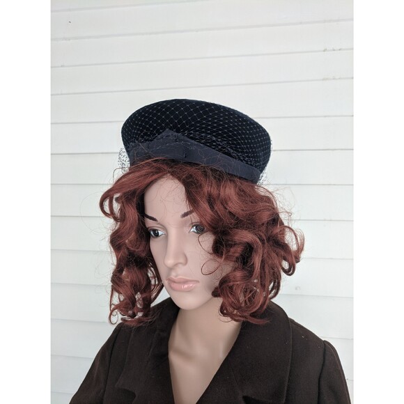 Deep Blue Velvet Hat Vintage Midcentury 50s 60s Breton with Veil - Picture 6 of 10